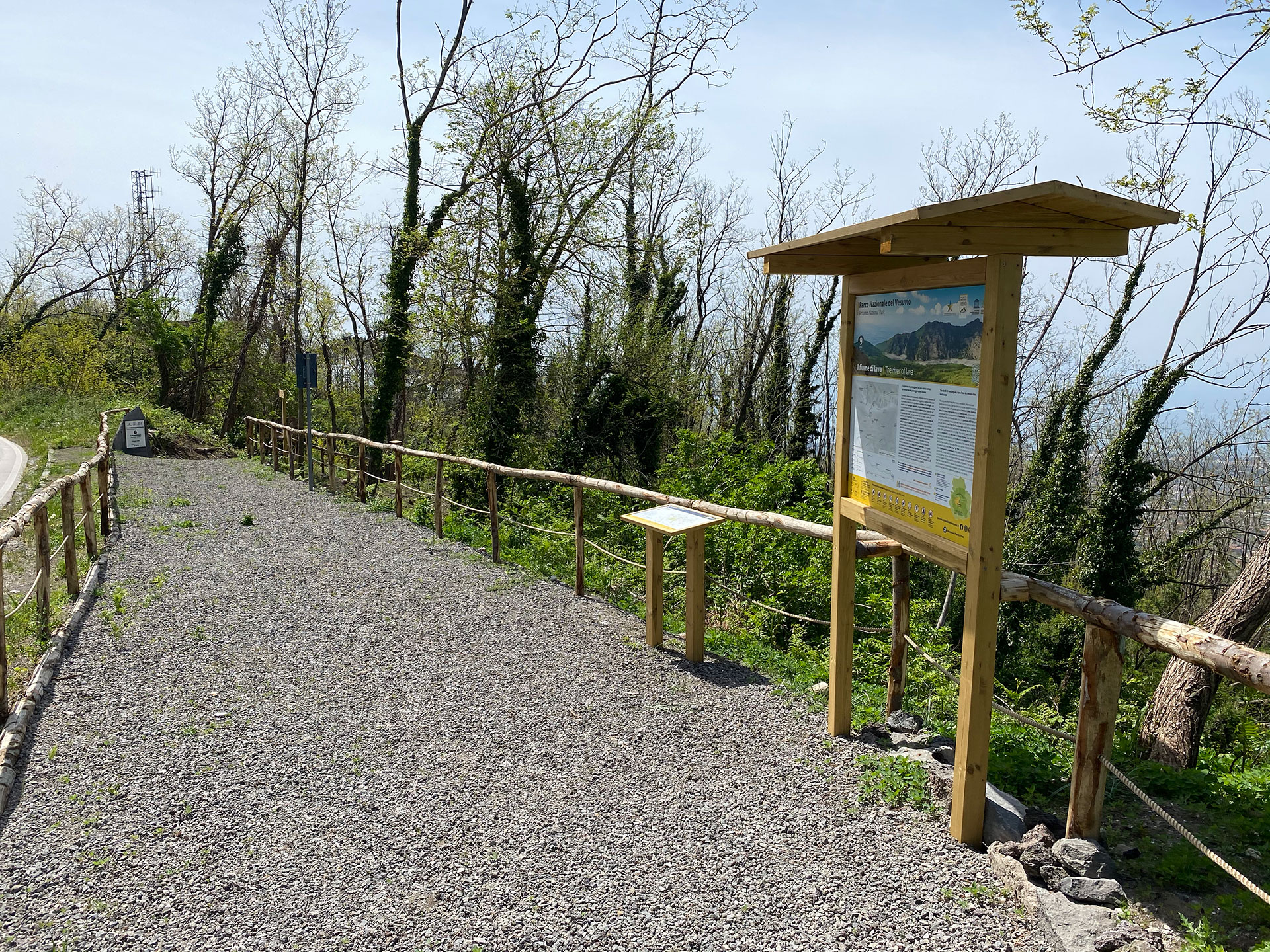 Sentiero 9 il Fiume di Lava | Parco Nazionale del Vesuvio